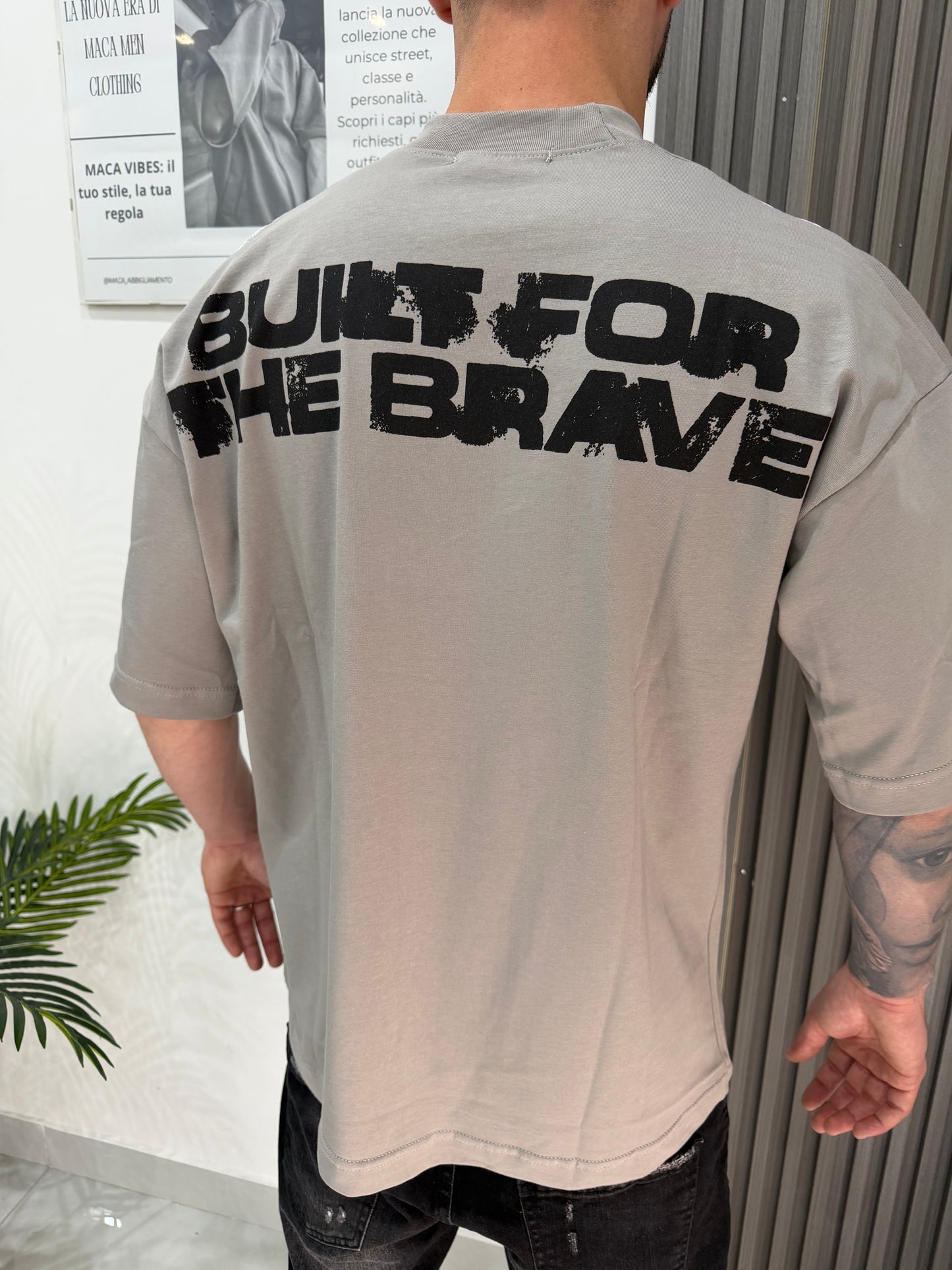 T-shirt brave