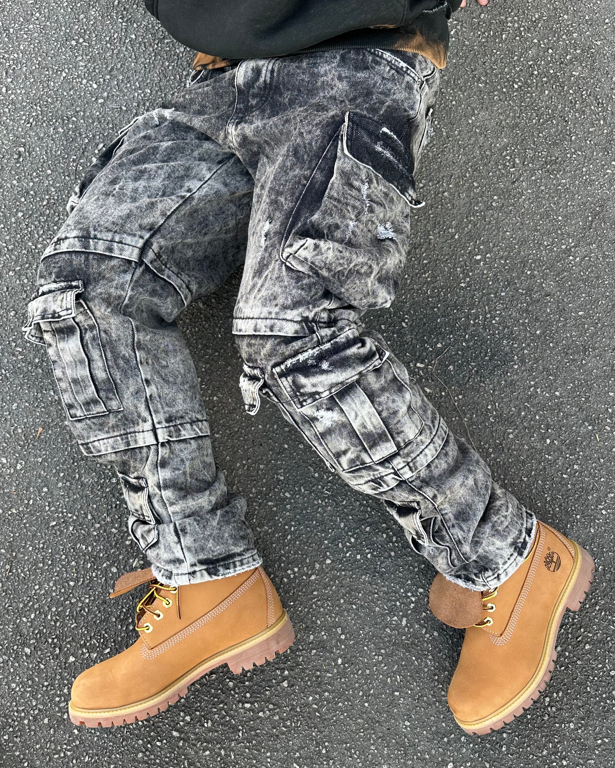 CARGO BLACK