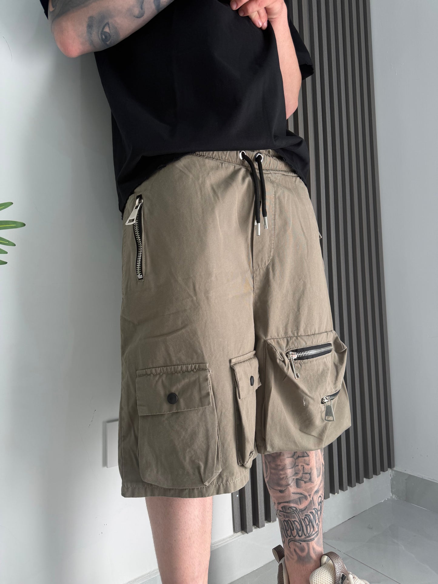 Short Cargo