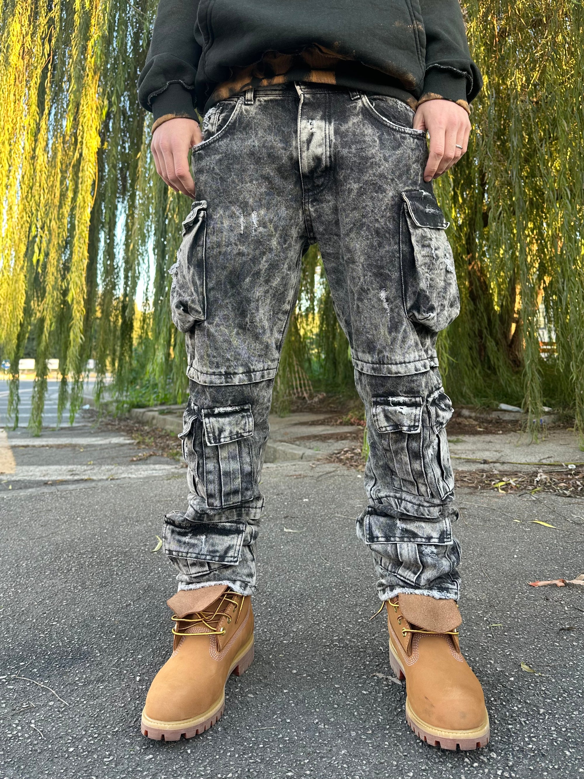 CARGO BLACK