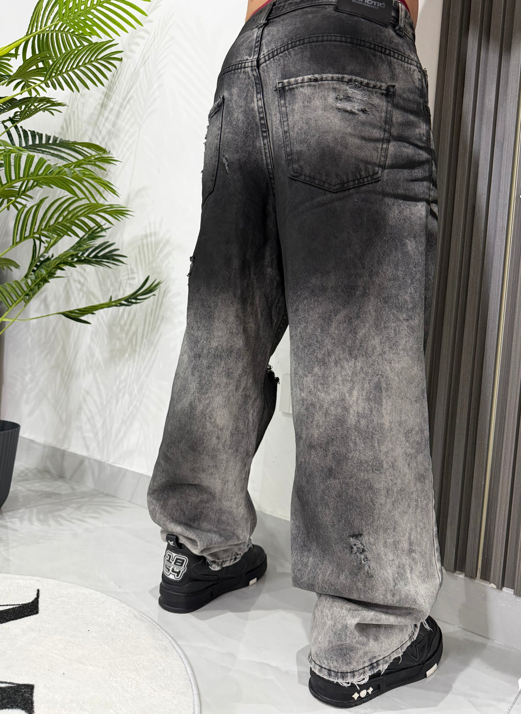 Super baggy dark black