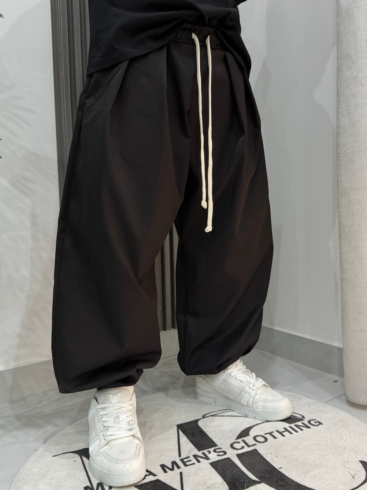 Baggy tecnico con lacci