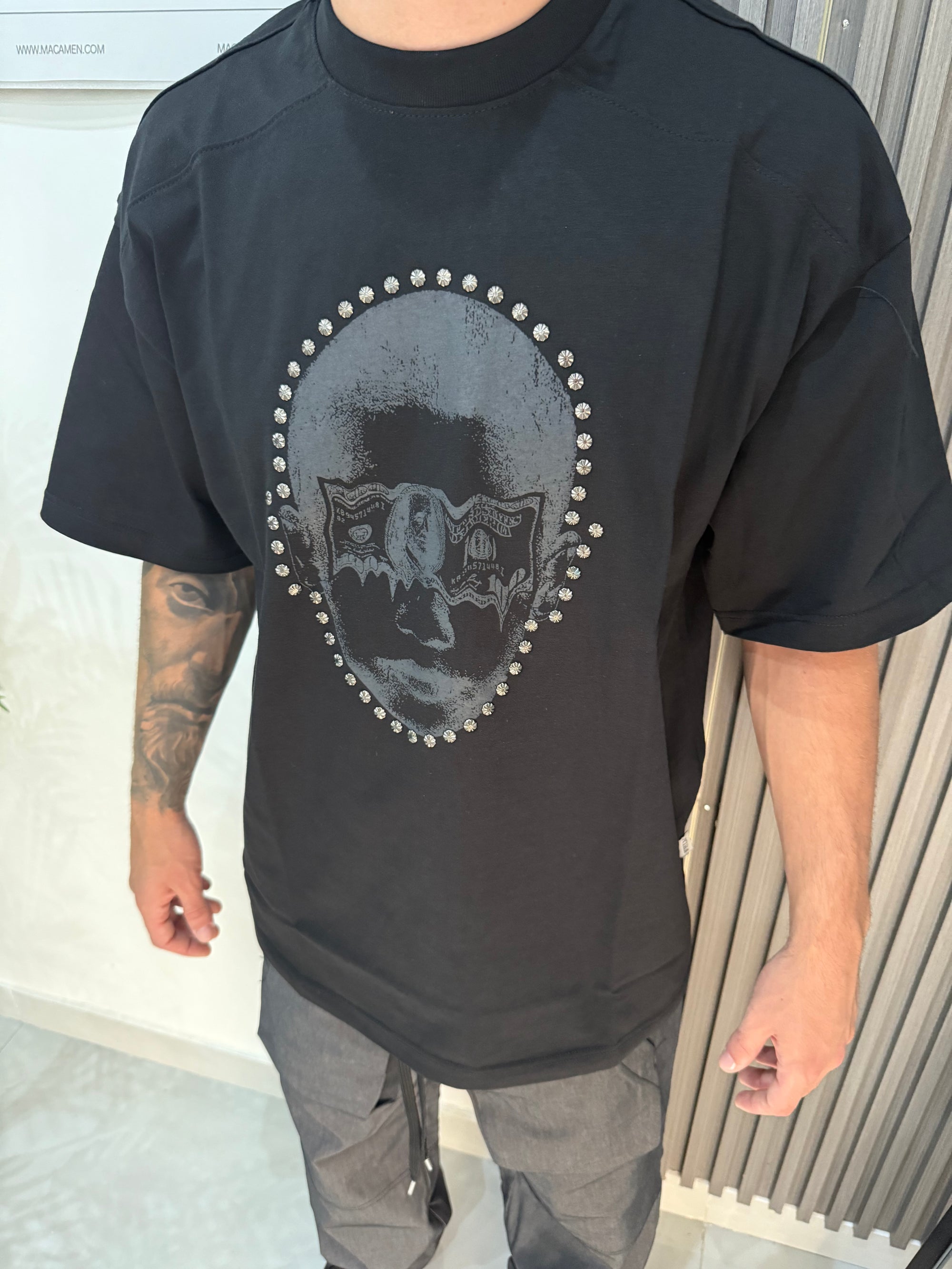 T-shirt money