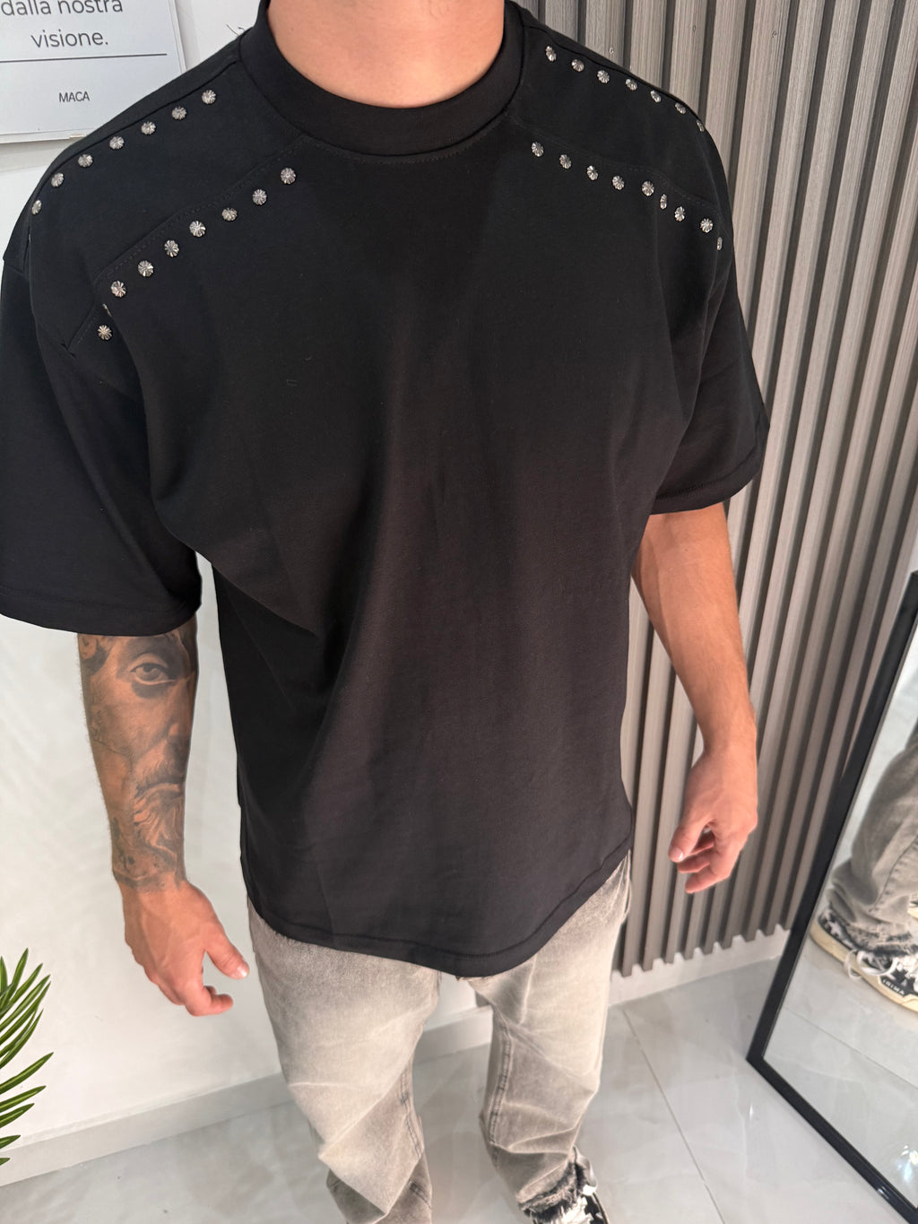 t-shirt studs