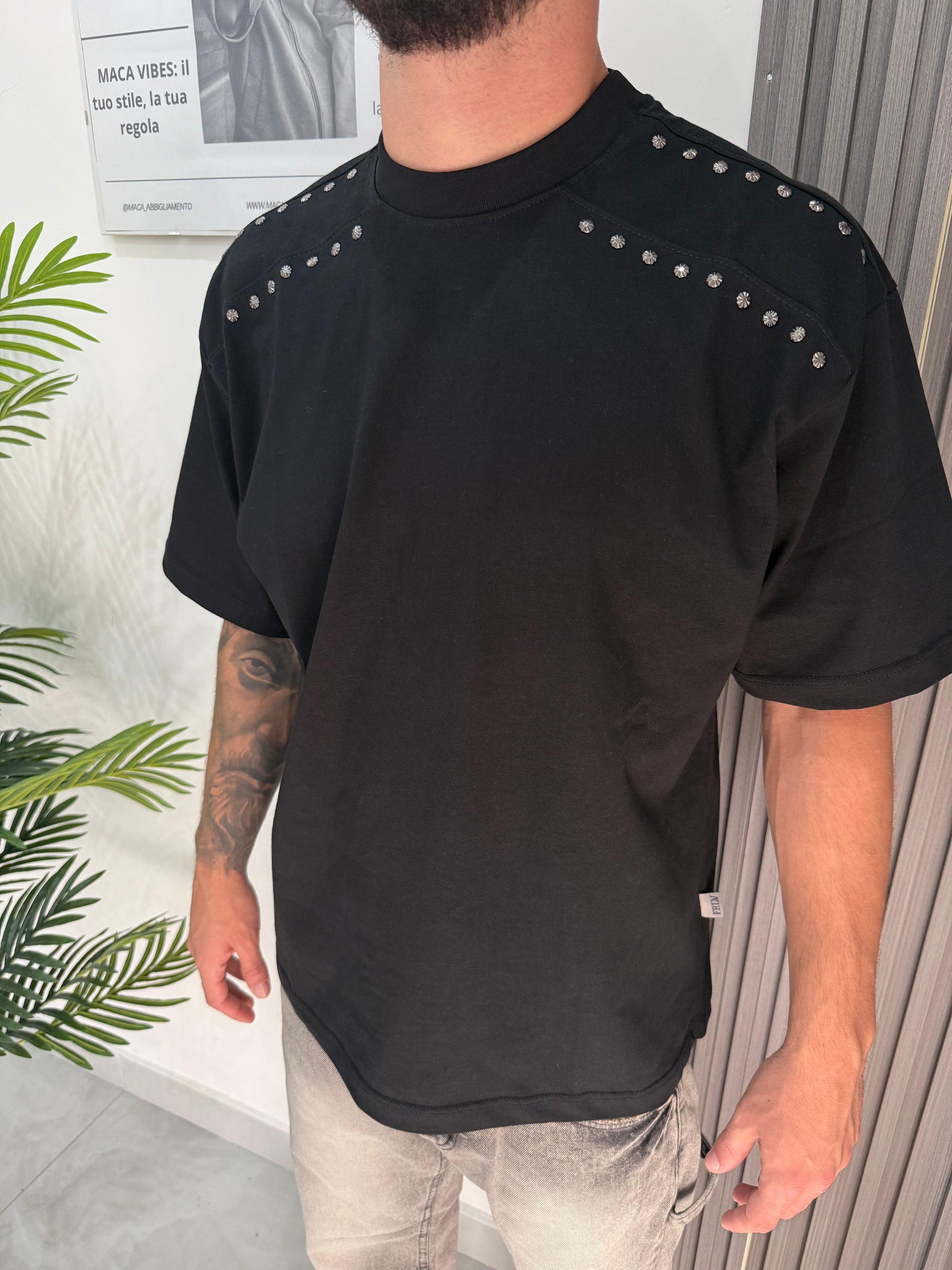 t-shirt studs